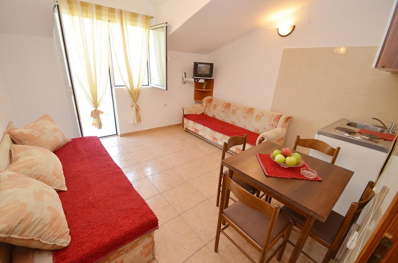 Apartmani Prcanj Котор Екстериор снимка